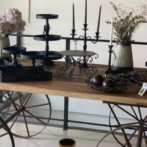 MESA DE POSTRES NEGRA